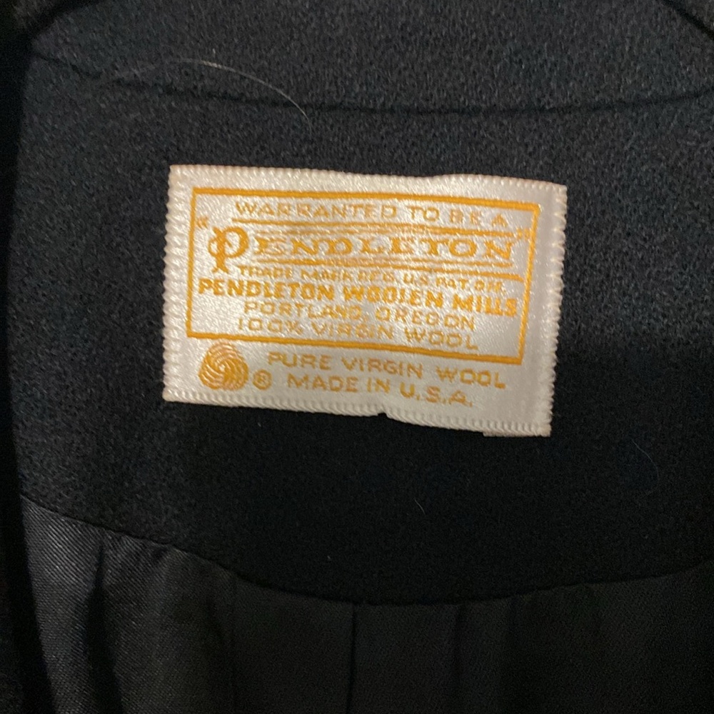 Pendleton blazer - Picture 2 of 6